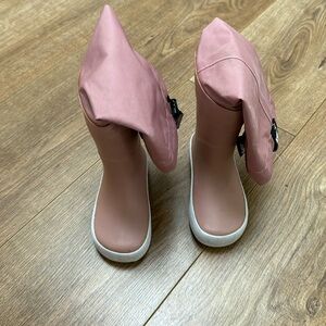 Kid Orca Rain Boots -Size 7